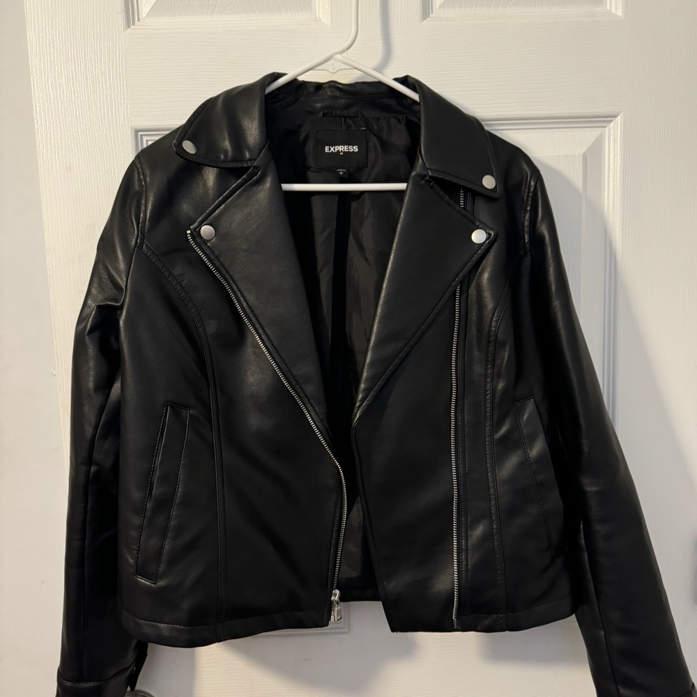 Women’s faux leather jacket